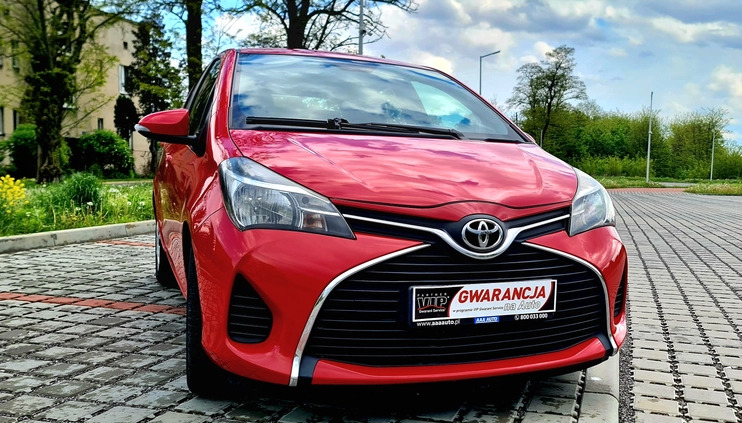 Toyota Yaris cena 27900 przebieg: 212000, rok produkcji 2015 z Torzym małe 596